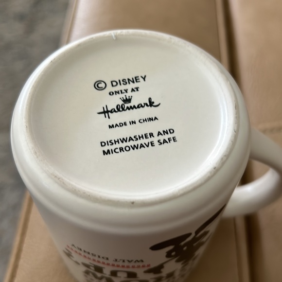 Disney’s who says you have to grow up? Walt Disney mug - Picture 6 of 7